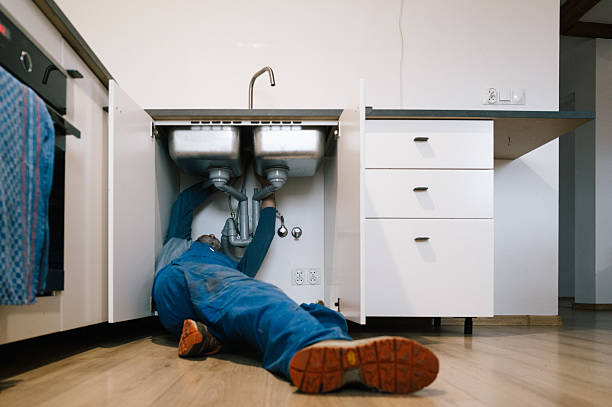 Professional Plumbing technician working in Santa Fe, TN